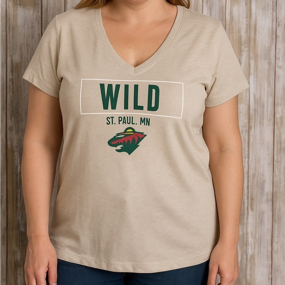 NHL Minnesota Wild Women’s XL Graphic Tee Beige Green Hockey Shirt NWT - Picture 1 of 5